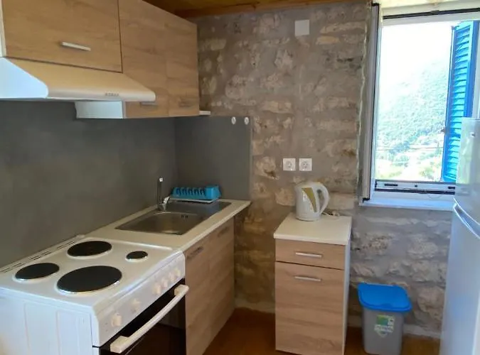 Soldatos Stone House *