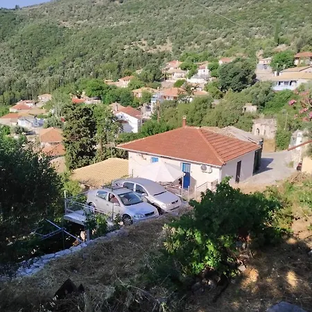 公寓 Soldatos Stone House *